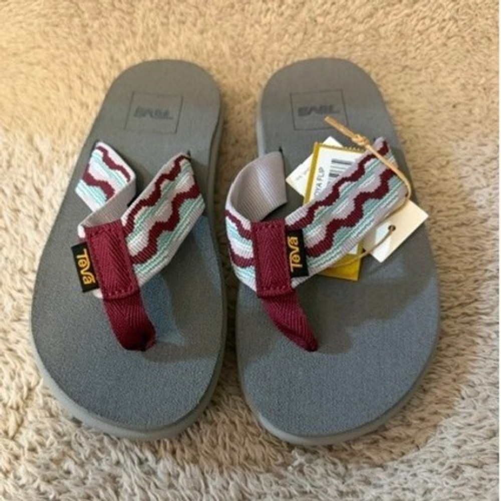 Teva Voya Flip Flops Kids Girls Size 13Y Grey Flip Kishi Iris Geometric Strap